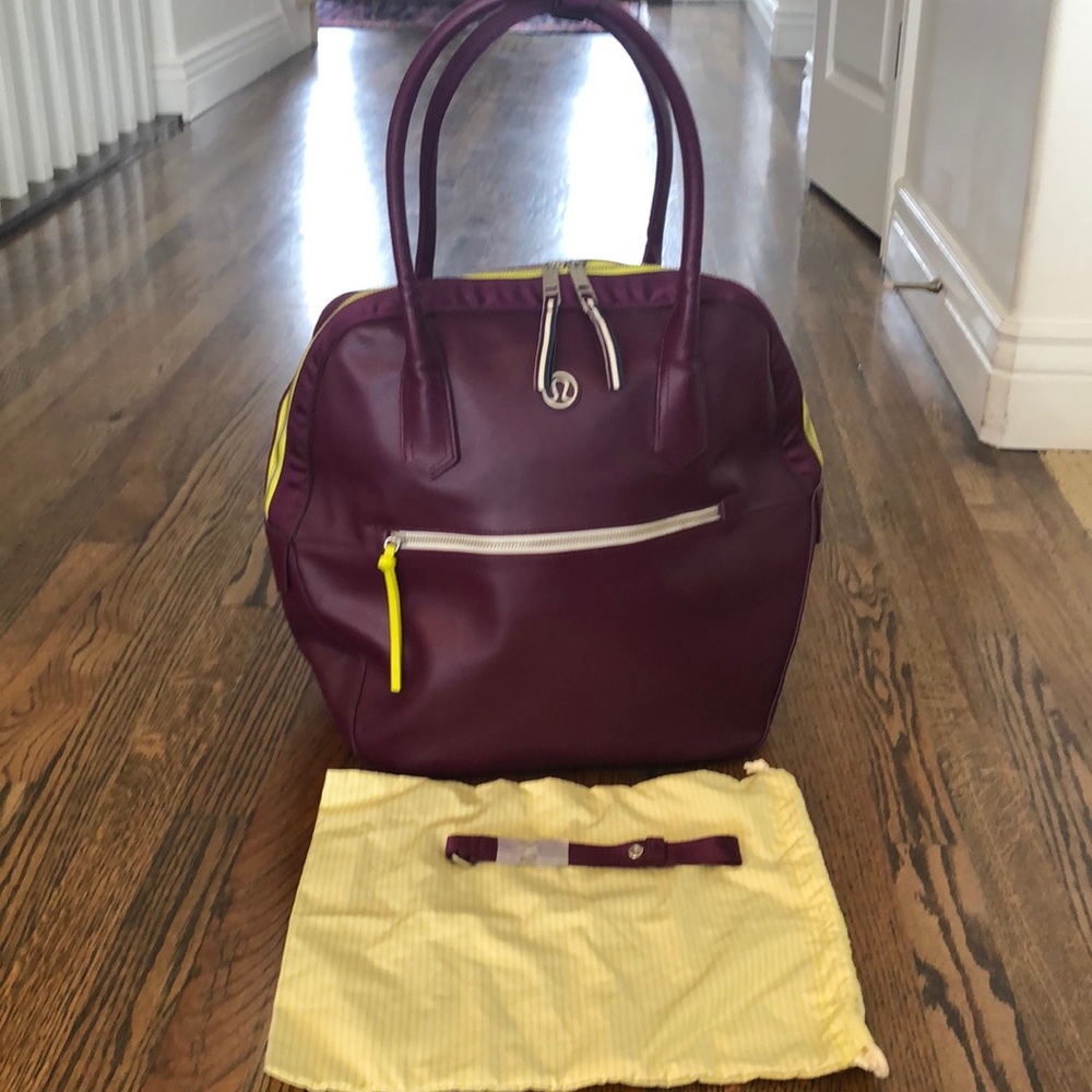 Lululmon bag- used in great condition.